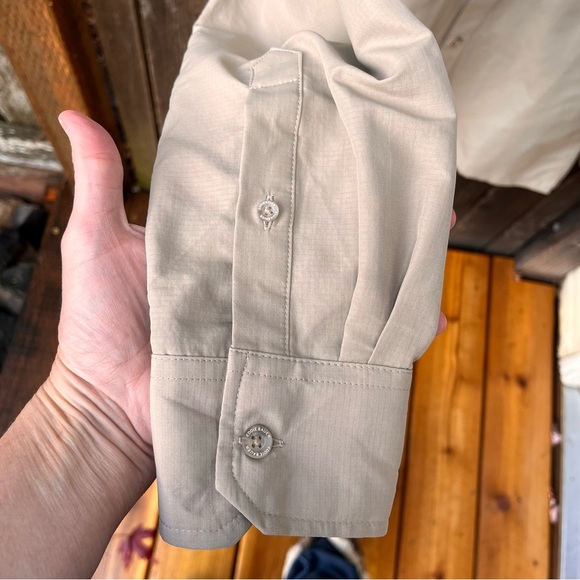 Eddie Bauer Men’s Guide Long Sleeve Rip Stop Button Down Shirt NWT In Beige Sz M - Picture 7 of 16